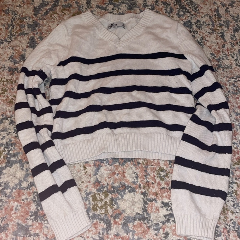 Sweater crop top
